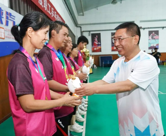 關(guān)愛(ài)員工